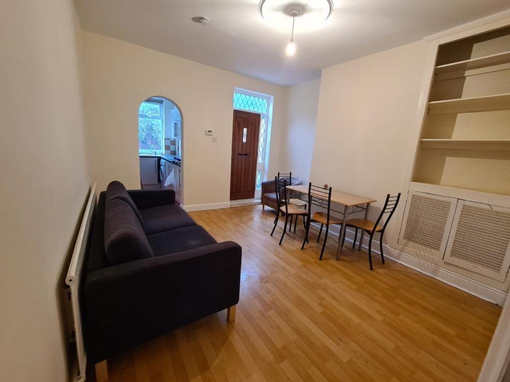 Budget Double En-Suite Bedroom Sheffield Dış mekan fotoğraf